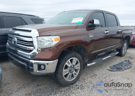 2017 Toyota Tundra 1794 5.7L V8 из США, поврежденный, VIN 5TFAW5F10HX617370